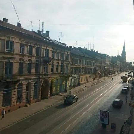 аpartment з балконом жд вокзал, центр Apartman