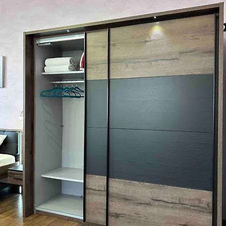 аpartment з балконом жд вокзал, центр * Lviv