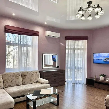 аpartment з балконом жд вокзал, центр *