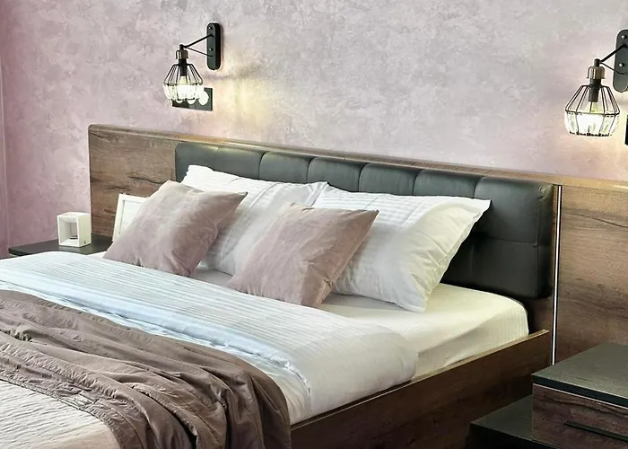 аpartment з балконом жд вокзал, центр *